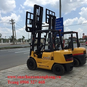 Xe Nâng Hàng Misubishi 2,5 Tấn
